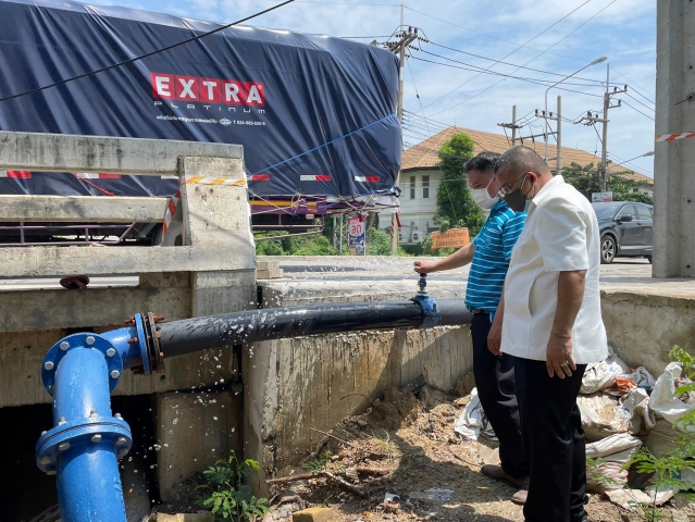ผจก.กปภ.สาขาสมุทรสาคร ลงพื้นที่เร่งรัดการแก้ไขปัญหาน้ำไหลอ่อน ในพื้นที่ ต.พันท้ายนรสิงห์