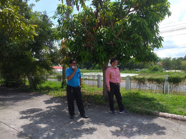 ในวันพุธที่ 20 ตุลาคม 2564 การประปาส่วนภูมิภาคสาขากาญจนดิษฐ์ นำโดย นายสุรพงศ์ สมหวัง ผู้จัดการการประปาส่วนภูมิภาคสาขากาญจนดิษฐ์ พร้อมด้วยนายอัครเดช เพ็ชรโชติ หัวหน้างานผลิต นายวะโรทัย ขุ่ยศร หัวหน้างานบริการและควบคุมน้ำสูญเสีย และนายสุพจน์ ศรีรักษ์ นายช่างเครื่องกล 7 ได้ลงพื้นที่เยี่ยมชมสถานีจ่ายน้ำดอนสัก เขตจำหน่ายน้ำดอนสักและสำนักงานดอนสัก เพื่อพูดคุยรับทราบปัญหาและดำเนินการวางแผนปรับปรุงแก้ไข เพื่อการบริหารจัดการแหล่งน้ำดิบอย่างเพียงพอในการผลิตน้ำประปาให้กับลูกค้าต่อไป