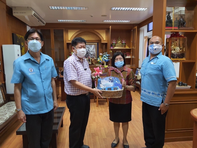 กปภ.สาขาท่ามะกา เข้าพบหัวหน้าส่วนราชการ เพื่อสวัสดีปีใหม่และขอคำอวยพรในวาระดิถีขึ้นปีใหม่ประจำปี 2565 วันอังคาร ที่ 4 มกราคม 2565