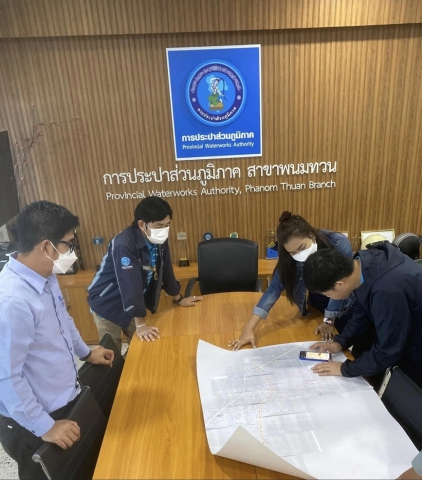 กปภ.สาขาพนมทวน พร้อมด้วย งานกองแนและวิชาการ กปภ.ข3. ลงพื้นที่สำรวจ ขยายเขตจ่ายน้ำ ณ เทศบาลหนองหญ้าดอกขาว