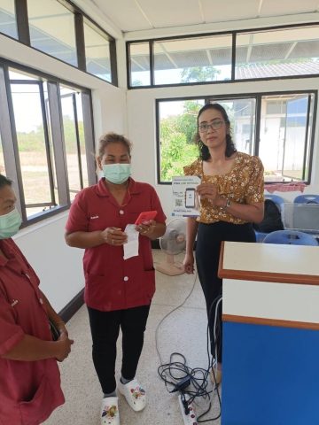 การประปาส่วนภูมิภาคสาขากาญจนดิษฐ์ ภายใต้การบริหารของนายสุรพงศ์ สมหวัง ผู้จัดการการประปาส่วนภูมิภาคสาขากาญจนดิษฐ์ มอบหมายงานจัดเก็บรายได้พร้อมพนักงานในสังกัดให้การแนะนำการใช้ PWA Plus Life+ เพิ่มความสะดวกรวดเร็ว ครบจบในแอปเดียว  จะจ่าย จะแจ้ง แอปเดียวจบ! ดาวน์โหลดฟรีไม่มีค่าใช้จ่าย แอปพลิเคชั่นเพื่ออำนวยความสะดวกให้แก่ผู้ใช้น้ำของ กปภ....