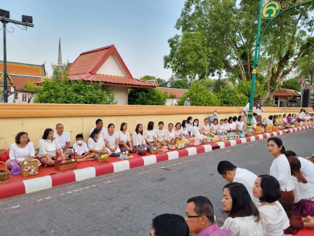 กปภ.สาขานครศรีธรรมราช ร่วมโครงการตักบาตรวันอาทิตย์
