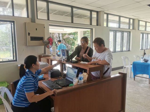 การประปาส่วนภูมิภาคสาขาตะกั่วป่า ลงพื้นที่ให้บริการรับชำระค่าน้ำประปานอกสถานที่ ประจำเดือนเมษายน 2566