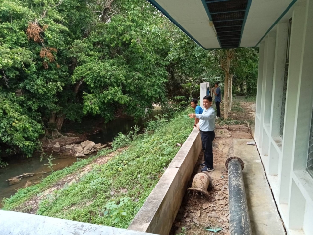 การประปาส่วนภูมิภาคสาขากาญจนดิษฐ์ ดำเนินการสำรวจปริมาณน้ำดิบและตรวจสอบปริมาณน้ำดิบ เฝ้าระวังภัยแล้ง แล้งนี้ต้องผ่านไปได้