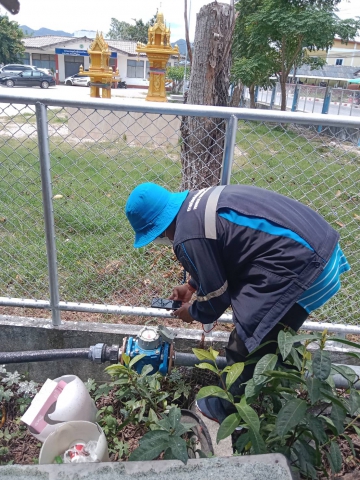 กปภ.สาขาบ้านตาขุน ลงพื้นที่สุ่มมาตรวัดน้ำของลูกค้า ตรวจสอบมาตรและรายงานมาตร 0 หน่วย