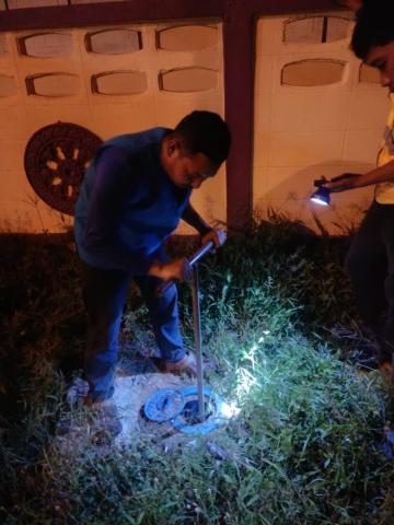 การประปาส่วนภูมิภาคสาขาอ่าวลึก ลงพื้นที่ทำ Step Test ออกสำรวจค้นหาท่อแตก  รั่ว