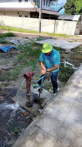 การประปาส่วนภูมิภาคสาขาจันดี ลงพื้นที่ระบายตะกอนในเส้นท่อจ่ายน้ำ ประจำเดือน มิถุนายน 2566