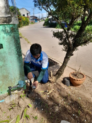 การประปาส่วนภูมิภาคสาขาอ่าวลึก ลงพื้นที่ตามโครงการ "ผู้ใช้น้ำมั่นใจ กปภ.เช็คชัวร์" โดยทำการตรวจสอบแรงดันน้ำ