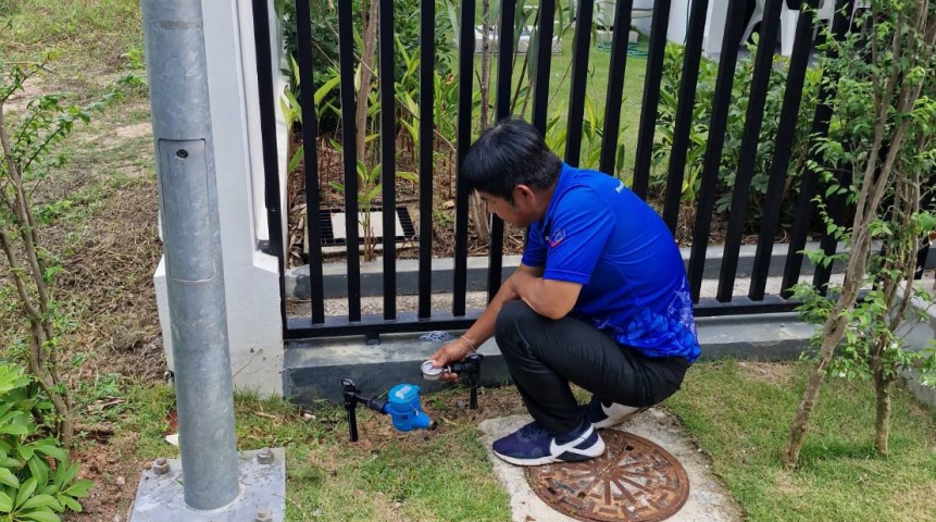 กปภ.สาขาภูเก็ต นำทีมลงพื้นที่ บริเวณหมู่บ้านลากูน่าปาร์ค 2 ต.เทพกระษัตรี อ.ถลาง จ.ภูเก็ต ดำเนินการตรวจวัดแรงดัน