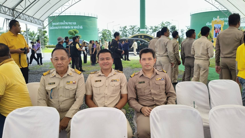 กปภ. สาขาเลาขวัญ ร่วมให้การต้อนรับนายกรัฐมนตรี และคณะลงพื้นที่ตรวจราชการ โครงการจัดหาน้ำบาดาลขนาดใหญ่แก้ปัญหาภัยแล้งอันเนื่องมาจากพระราชดำริ บ้านปากชัดหนองบัว หมู่ที่ 2 ตำบลหนองฝ้าย อำเภอเลาขวัญ จังหวัดกาญจนบุรี