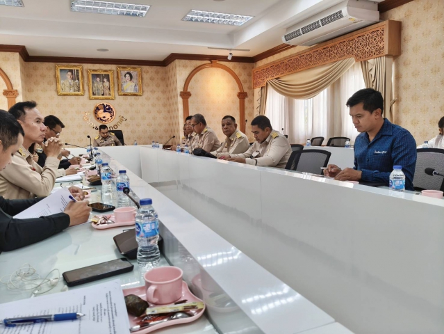กปภ.สาขาภูเก็ต เข้าร่วมประชุมเชิงบูรณาการหัวหน้าส่วนราชการ หัวหน้าหน่วยงานรัฐวิสาหกิจ ผู้บริหารองค์กรปกครองส่วนท้องถิ่น กำนัน ผู้ใหญ่บ้าน แพทย์ประจำตำบล และสารวัตรกำนัน ตำบลกมลาทุกหมู่บ้าน และคณะกรรมการบริหารงานอำเภอกะทู้ (ก.บ.อ.กะทู้) ประจำเดือน สิงหาคม 2568