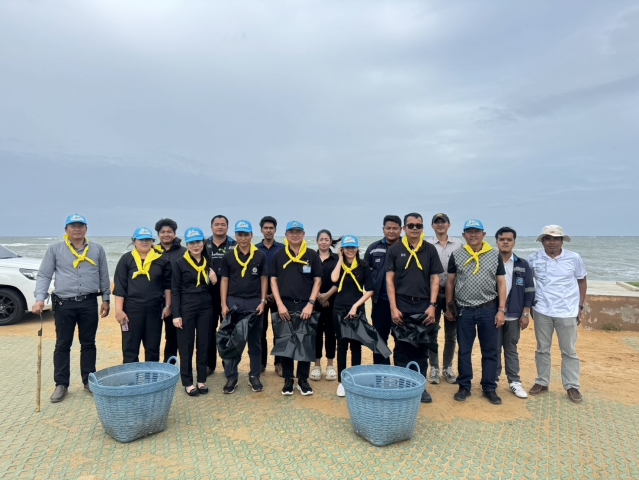 กปภ.สาขาปราณบุรี ร่วมกิจกรรมจิตอาสาบำเพ็ญสาธารณประโยชน์และสาธารณกุศล เนื่องในวันนวมินทรมหาราชและวันปิยมหาราช