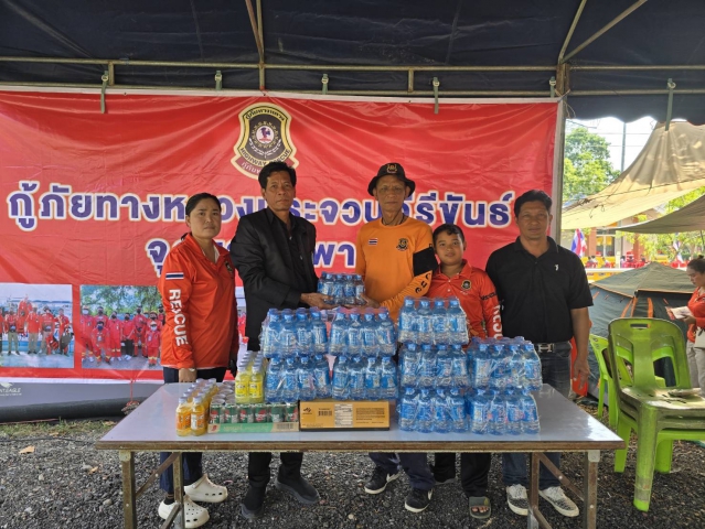 กปภ.สาขาบางสะพาน เข้าร่วมพิธีเปิดศูนย์ปฏิบัติการป้องกันและลดอุบัติเหตุทางถนนช่วงเทศกาลปีใหม่ พ.ศ. 2569 และร่วมสนับสนุนมอบน้ำดื่มบรรจุขวดตราสัญลักษณ์ กปภ. ให้จุดบริการประชาชนช่วงเทศกาลปีใหม่ พ.ศ.2569