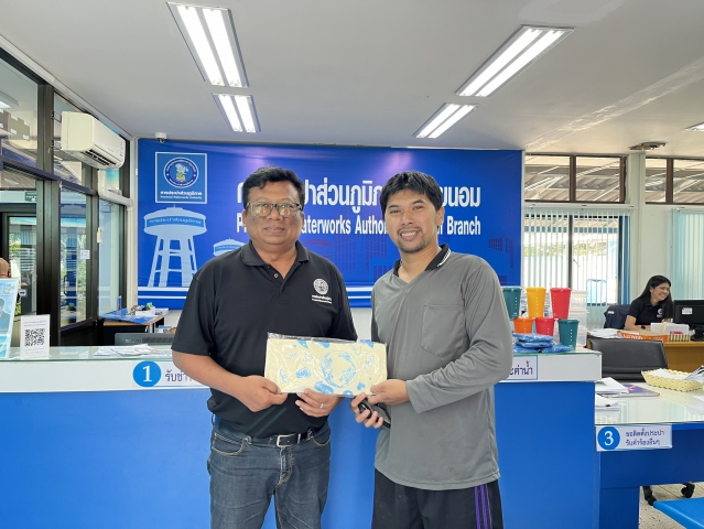 กปภ.สาขาขนอม จัดกิจกรรม PWA Always-On ต้อนรับปีใหม่ 2569 เชิญชวนลูกค้าแอดไลน์ PWA Line Official ดาวน์โหลด PWA Plus Life+ และชำระค่าน้ำประปาผ่านช่องทางออนไลน์ ภายใต้โครงการ PWA Always-On