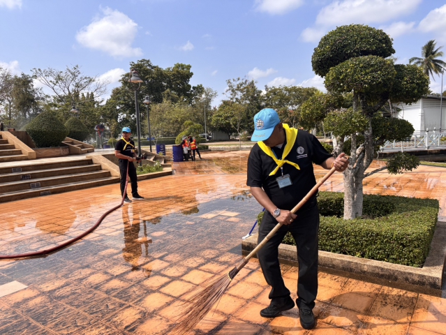 การประปาส่วนภูมิภาคสาขาชุมพร เข้าร่วมกิจกรรมจิตอาสาพัฒนา เนื่องในวันที่ระลึกพระบาทสมเด็จพระนั่งเกล้าเจ้าอยู่หัว