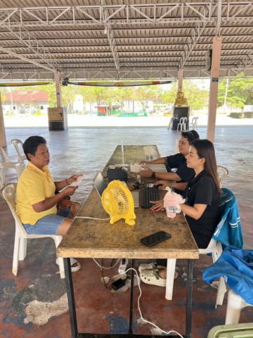 การประปาส่วนภูมิภาคสาขาคลองท่อม ออกรับชำระค่าน้ำประปานอกสถานที่เชิงรุก ณ. เทศบาลตำบลลำทับ