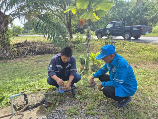 กปภ.สาขาคลองท่อม นำทีมลงพื้นที่ตรวจวัดแรงดันน้ำ