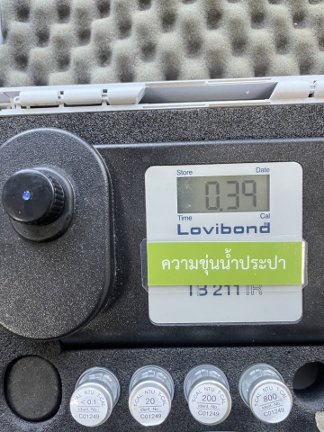 กปภ.สาขาคลองท่อม ดำเนินการตรวจสอบคุณภาพน้ำดิบประจำวันเพื่อใช้ในการผลิตน้ำประปา