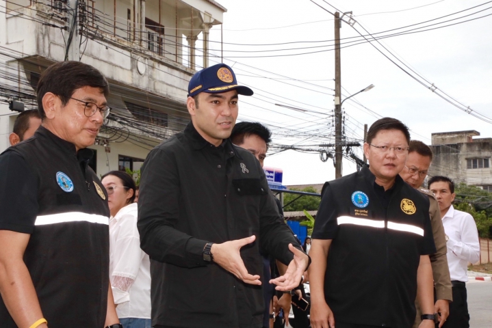 มท.3 ลงพื้นที่บ้านฉาง ตรวจคุณภาพน้ำประปา ยืนยันปลอดภัยได้มาตรฐาน