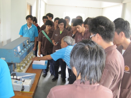 ไฟล์แนบ หัวหน้างานผลิต และพนักงานบรรยายขั้นตอนการผลิตน้ำ