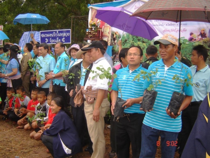 ไฟล์แนบ การประปาส่วนภูมิภาค สาขาโพนทอง ร่วมคืนความร่มรื่นให้ธรรมชาติ ในโครงการ ประชาอาสาปลูกป่า ๘๐๐ ล้านกล้า ๘๐ พรรษา มหาราชินี
