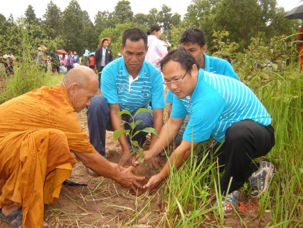 ไฟล์แนบ การประปาส่วนภูมิภาค สาขาโพนทอง ร่วมคืนความร่มรื่นให้ธรรมชาติ ในโครงการ ประชาอาสาปลูกป่า ๘๐๐ ล้านกล้า ๘๐ พรรษา มหาราชินี