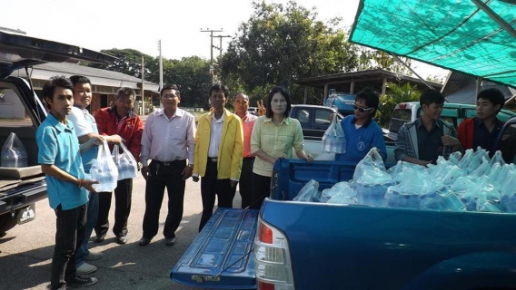 ไฟล์แนบ กปภ.สาขาชัยภูมิ สนับสนุนกิจกรรมของเยาวชนผู้พิการ โรงเรียนโสตศึกษา จังหวัดชัยภูมิ มอบน้ำดื่มบรรจุขวด กปภ. สำหรับการแข่งขันทักษะทางวิชาการฯ ครั้งที่ ๖๒