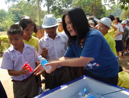 ไฟล์แนบ กปภ.ข.2 ร่วมกับ กปภ.สาขาครบุรี จัดพิธีมอบรางวัลผลการประกวดคำขวัญและภาพวาด ในโครงการโรงเรียนประหยัดน้ำ