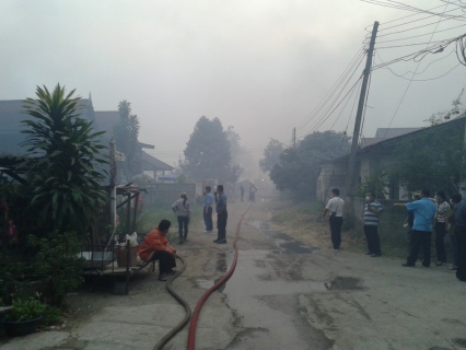 ไฟล์แนบ กปภ. สาขาแม่ริม  ช่วยเหลือเหตุการณ์เพลิงไหม้    บริเวณชุมชนหมู่บ้านเทียมพร ตำบลป่าตัน  อำเภอเมือง  จังหวัดเชียงใหม่