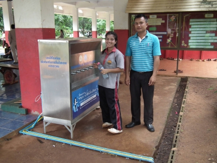 ไฟล์แนบ กปภ.สาขาวัฒนานคร ส่งมอบตู้น้ำดื่ม \" โครงการ PWA น้ำดื่มโรงเรียน \"