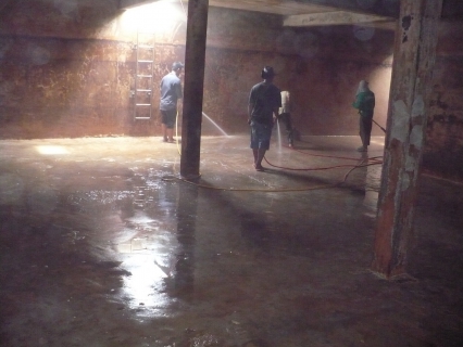 ไฟล์แนบ การประปาส่วนภูมิภาคสาขาจันทบุรี ล้างถังน้ำใสที่สถานีจ่ายน้ำบางกระไชย