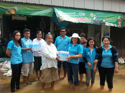 ไฟล์แนบ กปภ.สาขาชุมพวงลุยน้ำท่วมนำน้ำดื่มไปแจกผู้ประสบภัย