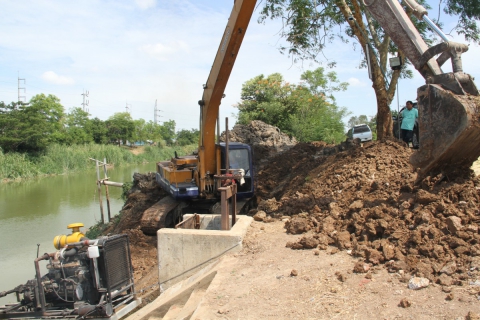 ไฟล์แนบ ผวก.กปภ.ตรวจเยี่ยมสถานการณ์ภัยแล้งในพื้นที่ กปภ.ข.2
