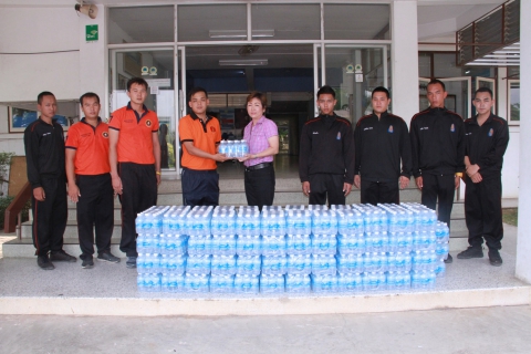 ไฟล์แนบ กปภ.ข.2 ให้การสนับสนุนน้ำดื่มตราสัญลักษณ์ กปภ.แก่กองพันสรรพาวุธซ่อมบำรุงเขตหลัง จ.สระบุรี เพื่อนำไปให้บริการประชาชนในช่วงเทศกาลสงกรานต์ 2559