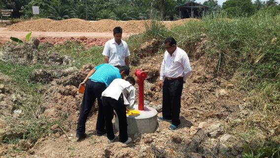 ไฟล์แนบ นายวิชาญ นิ่งน้อย ผู้จัดการฯ ลงพื้นที่ตรวจรับงานตามสัญญาจ้างเหมาโครงการวางท่อขยายเขตจำหน่ายน้ำ หมู่ 1,หมู่ 2 และหมู่ 5 ตำบลบางโพธิ์ อำเภอเมือง จังหวัดสุราษฎร์ธานี
