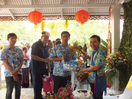 ไฟล์แนบ การประปาส่วนภูมิภาคสาขาแม่สอด นำโดย นายชูศักดิ์ เลื่อมนรินทร์ ผู้จัดการ และพนักงาน ร่วมงานพิธีสรงน้ำพระและรดน้ำดำหัวนายอำเภอแม่สอด งานปี๋ใหม่เมือง เมื่อวันศุกร์ที่ 22 เมษายน 2559 ณ บ้านพักนายอำเภอแม่สอด