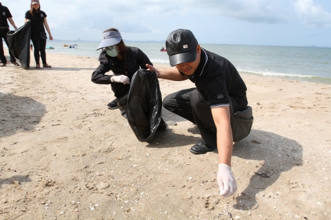 ไฟล์แนบ กปภ.เขต 1 จัดกิจกรรม CSR เก็บขยะชายหาดบางแสน