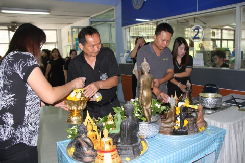 ไฟล์แนบ กปภ.ข.2  จัดกิจกรรมสรงน้ำพระพุทธรูปและพระแม่ธรณี สืบสานประเพณีวันสงกรานต์ประจำปี 2560