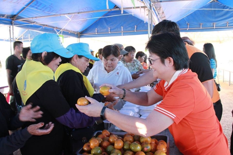 ไฟล์แนบ กปภ.ข.๗ ร่วมจัดตั้งโรงทานอาหาร ในพิธีวางศิลาฤกษ์สร้างพุทธมณฑลอุดรธานี  และยกเสาเอกศาลาพุทธศาสดา ณ วัดนิโรธพิมพาราม ต.หนองนาคำ อ.เมือง จ.อุดรธานี