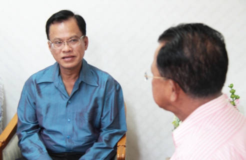 ไฟล์แนบ ผอ.กปภ.ข.๓ เข้าพบและมอบของที่ระลึกแด่นายอำเภอบ้านโป่ง 