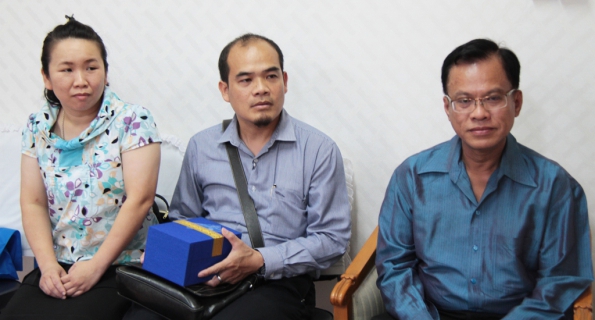 ไฟล์แนบ ผอ.กปภ.ข.๓ เข้าพบและมอบของที่ระลึกแด่นายอำเภอบ้านโป่ง 