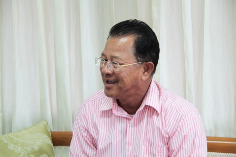 ไฟล์แนบ ผอ.กปภ.ข.๓ เข้าพบและมอบของที่ระลึกแด่นายอำเภอบ้านโป่ง 
