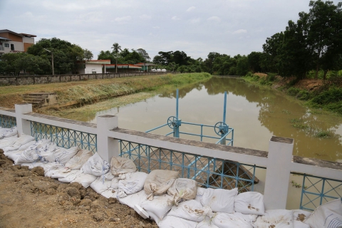 ไฟล์แนบ ผู้ว่าการ กปภ.ลงพื้นที่ติดตามสถานการณ์น้ำ จ.เพชรบุรี