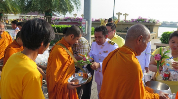 ไฟล์แนบ กปภ.สาขาคลองหลวง เข้าร่วมกิจกรรมเนื่องในวันคล้ายวันสวรรคตพระบาทสมเด็จพระปรมินทรมหาภูมิพลอดุลยเดช บรมนาถบพิตร 13 ตุลาคม 2561