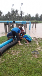 ไฟล์แนบ กปภ.บางสะพาน น้ำท่วมหนักเร่งแก้ปัญหาน้ำไหลอ่อน ต.ร่อนทอง