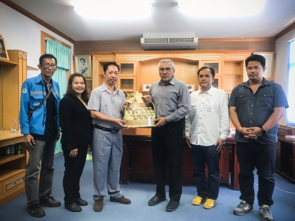 ไฟล์แนบ การประปาส่วนภูมิภาคเขต 2 เข้าพบนายกเทศมนตรีตำบลเมืองคงเพื่อแสดงความขอบคุณในการอนุญาติให้เข้าใช้สระเก็บน้ำหนองแขมเป็นแหล่งน้ำสำรองเพื่อแก้ปัญหาวิกฤตภัยแล้ง