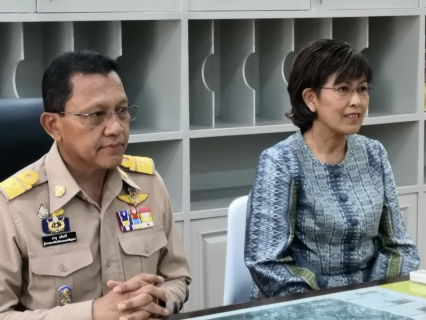 ไฟล์แนบ นายขวัญชัย กิจกอบชัย ผจก.กปภ.(พ) สาขาพระนครศรีอยุธยา  เข้าแสดงความยินดีกับ ผู้ว่าราชการจังหวัดพระนครศรีอยุธยา เนื่องในโอกาสเข้ารับตำแหน่งใหม่