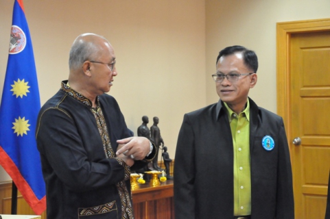 ไฟล์แนบ ผู้อำนวยการการประปาส่วนภูมิภาคเขต 6 พร้อมคณะผู้บริหาร เข้าพบผู้ว่าราชการจังหวัดกาฬสินธุ์ สวัสดีปีใหม่ 2563