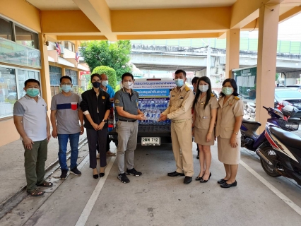 ไฟล์แนบ กปภ.สาขาสามพราน มอบน้ำดื่มบรรจุขวดให้กับ ที่ว่าการอำเภอสามพราน