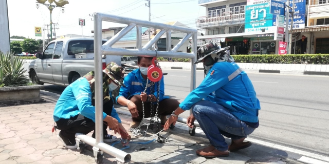 ไฟล์แนบ กปภ.สาขากาญจนบุรี ดำเนินการค้นหาท่อแตกรั่ว ตามแผนลดน้ำสูญเสียเชิงรุก และนำนวัตกรรมมาใช้ในการเปิดฝาท่อระบายน้ำ